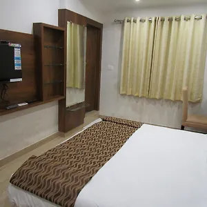 Divine Hotel
